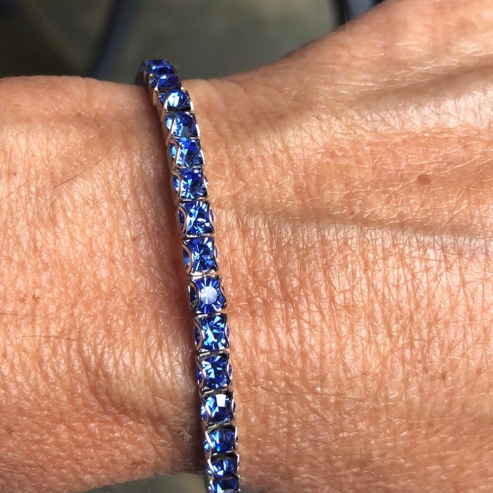 Touchstone Crystal by Swarovski stretch bracelet sapphire blue for September NWT